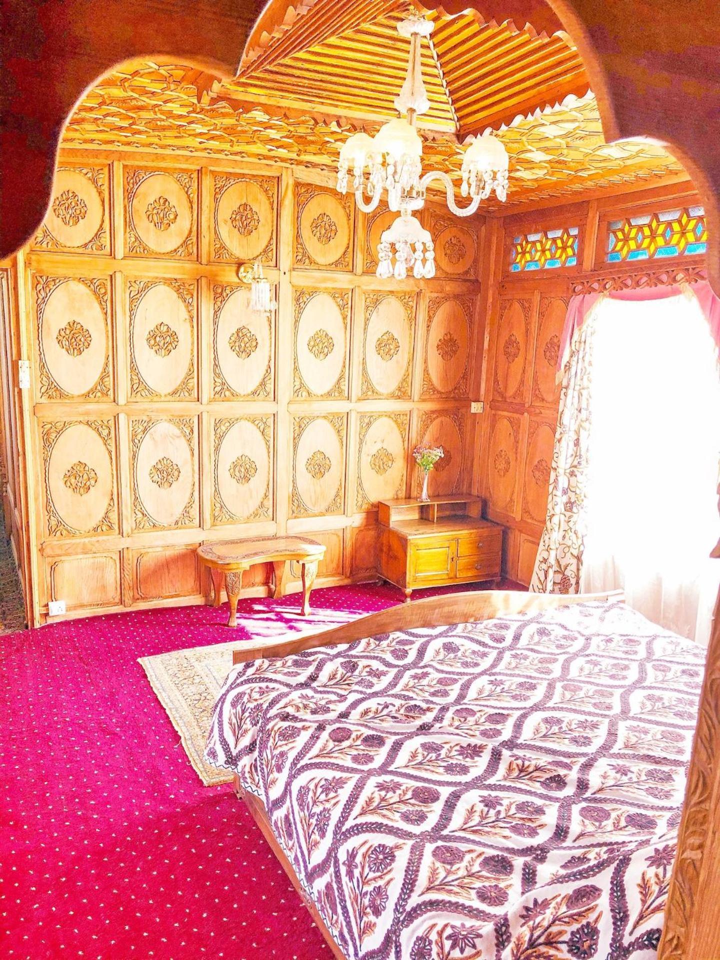 Mascot Houseboats Hotel Srīnagar Екстериор снимка